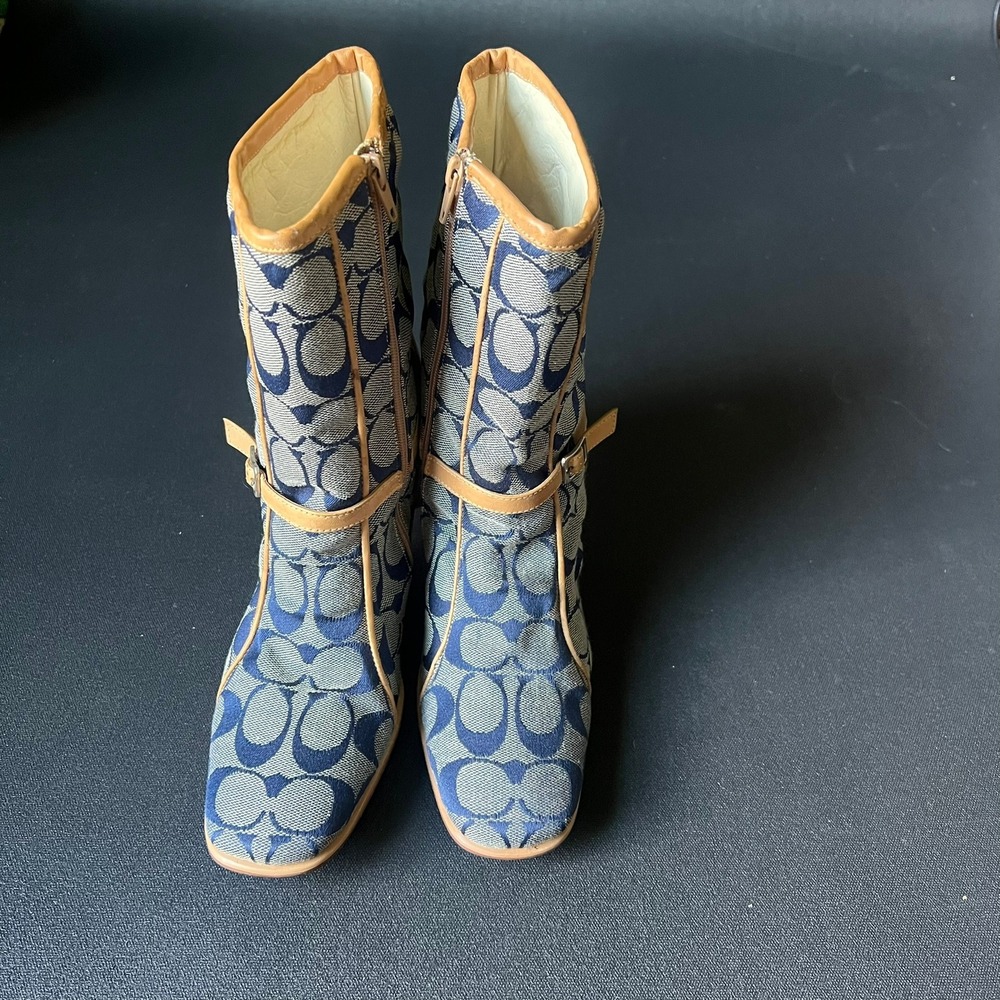 Vtg Coach Blue Signature Monogram Canvas Tan Leather Square Toe Boots 8.5 Y2k - Picture 2 of 13